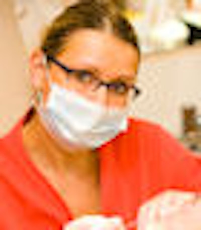 2009 07 21 14 01 54 553 Woman Dentist 70