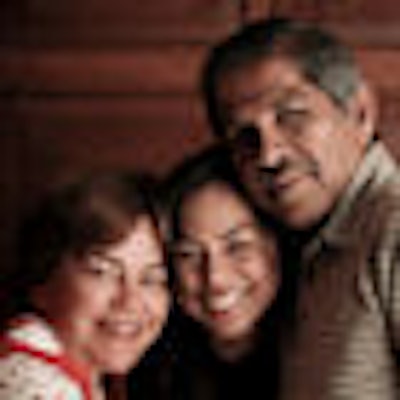 2009 09 22 16 23 40 755 Hispanic Family 70