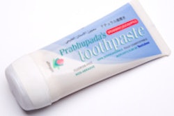2011 02 16 15 19 44 273 All Veggie Biodegradable Toothpaste Tube