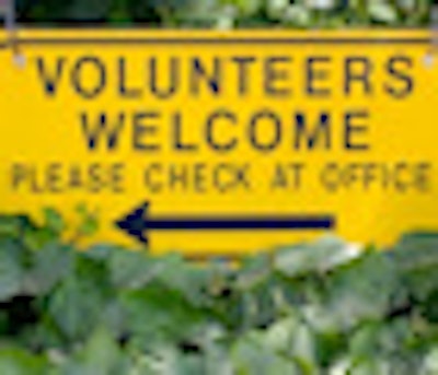 2010 01 15 12 15 08 162 Volunteers 70
