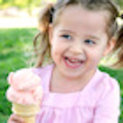 2012 01 04 15 20 45 846 Girl Ice Cream Cone 70
