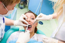 2015 02 10 17 03 36 996 Dentist Patient Hygienist 200
