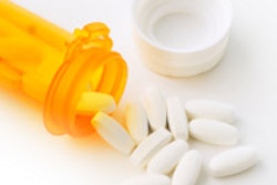 2013 11 22 11 25 10 859 Bottle Pills 200x200