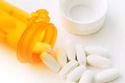 2016 10 06 15 22 02 163 Bottle Pills 400