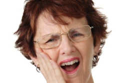 2017 09 11 22 01 5543 Woman Pain 400