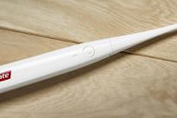 2018 01 09 18 56 8716 Colgate Smart Electronic Toothbrush E1 20180109180455