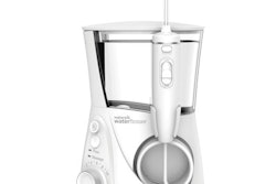 2018 02 06 22 59 1730 Water Pik Whitening Flosser