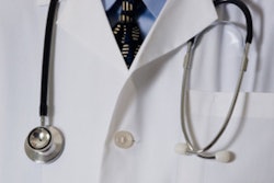 2018 12 19 22 56 0948 Doctor Stethoscope 400