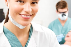 2019 07 03 18 37 7490 Dental Assistant Woman 400