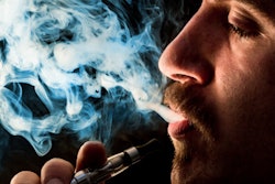 2019 08 19 22 34 7680 Vaping E Cigarette Man 400