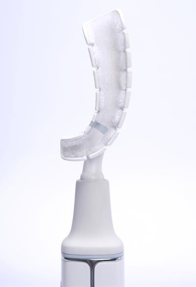 The Encompass toothbrush. Image courtesy of RYCA.