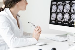 2019 11 26 22 58 5990 Doctor Woman Ct Scan 400