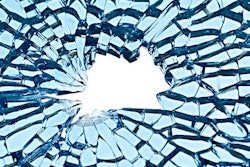 2020 01 27 20 16 3624 Glass Broken 400