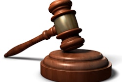 2019 11 27 18 17 3725 Gavel2 400