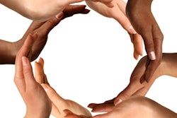 2021 02 01 18 25 8856 Diverse Hands Circle 400