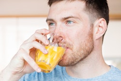 2021 02 02 21 13 6309 Man Juice Orange 400