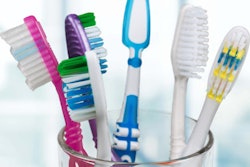 2018 09 19 19 49 4339 Toothbrushes 400