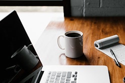 2021 03 12 18 20 8208 Computer Phone Read 400