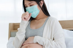 2021 03 18 23 49 7477 Woman Pregnant Mask 400