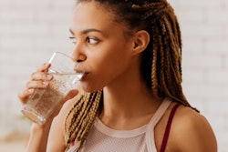 2021 03 22 16 47 1730 Woman Water Drinking 400