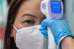 2021 05 19 22 19 9699 Thermometer Screening 400