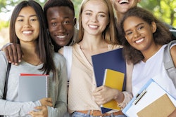 2021 07 12 20 38 6742 International Students 400