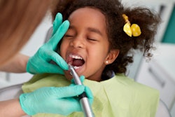 2021 07 30 15 43 1030 Dentist Girl Polish 400