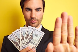 2021 07 22 21 56 8043 Man Money Stop 400