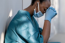 2021 04 07 22 15 4800 Doctor Nurse Stressed Mask 400