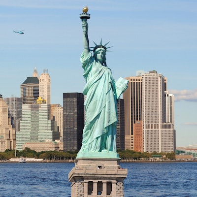 2019 12 03 00 49 1467 New York Statue Liberty 400