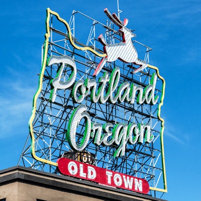 2021 09 08 18 17 8169 Portland Oregon 400