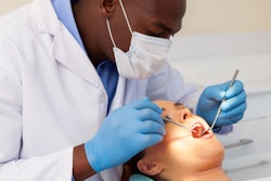 2021 03 08 19 44 8002 Dentist Man Patient 400