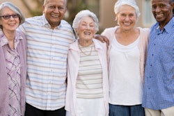 2021 09 15 16 01 9325 Men Women Senior Elderly 400