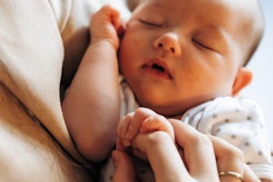 2022 06 06 16 16 6819 Baby Infant Mom Closeup 400