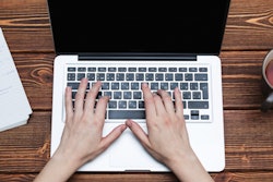 2020 04 27 18 11 4954 Computer Typing 400