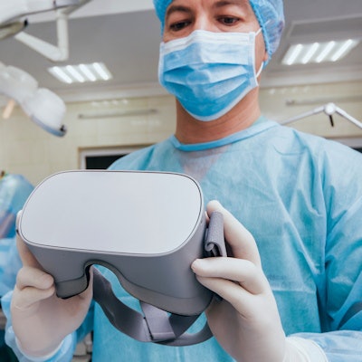 2022 08 12 16 30 4184 Virtual Reality Surgical Doctor 400