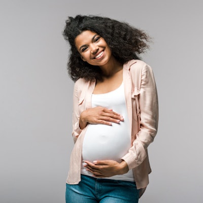 2022 08 24 15 52 6869 Pregnant Woman Holding Belly