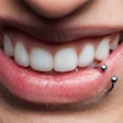 2022 12 09 23 31 4939 Mouth Piercing Closeup 400