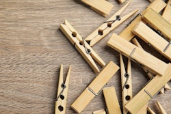 2023 01 10 00 25 1014 Clothespins 400