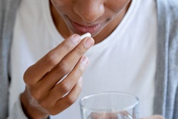 2023 01 12 23 07 6090 Woman Pill Water