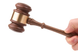 2016 09 01 13 52 16 412 Gavel 400