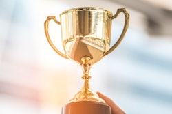 2020 03 05 19 48 2772 Trophy Award 400