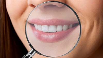 Teeth Magnifying Glass