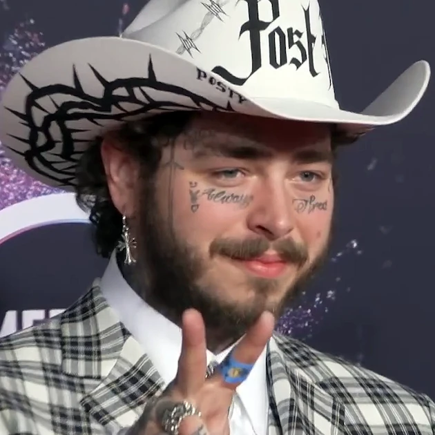 Fang Rapper Chicken nugget nearly cost rapper Post Malone his $600K fang ...