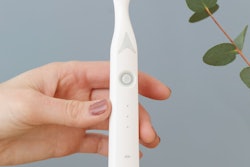 The Slate 3-in-1 rechargeable flosser. Image courtesy of Slate.