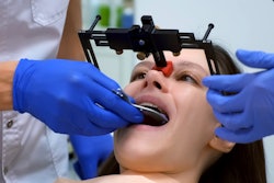 Facebow Woman Familylifestyle