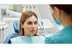 Patient Woman Listening Frei