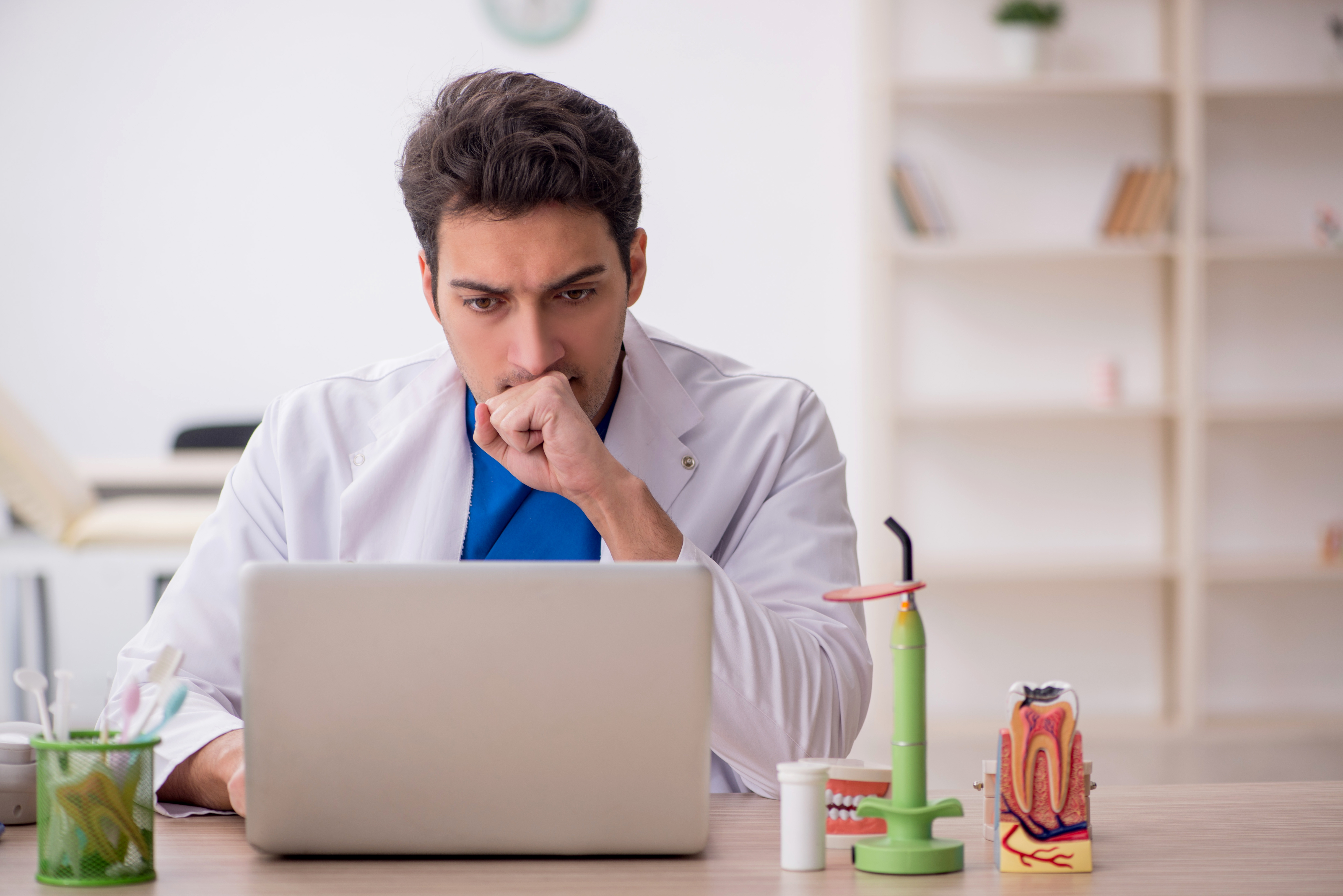 Worried Dentist Elnur