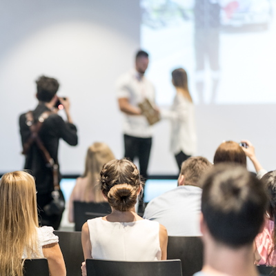 Business Trophy Award Winner Ceremony 400