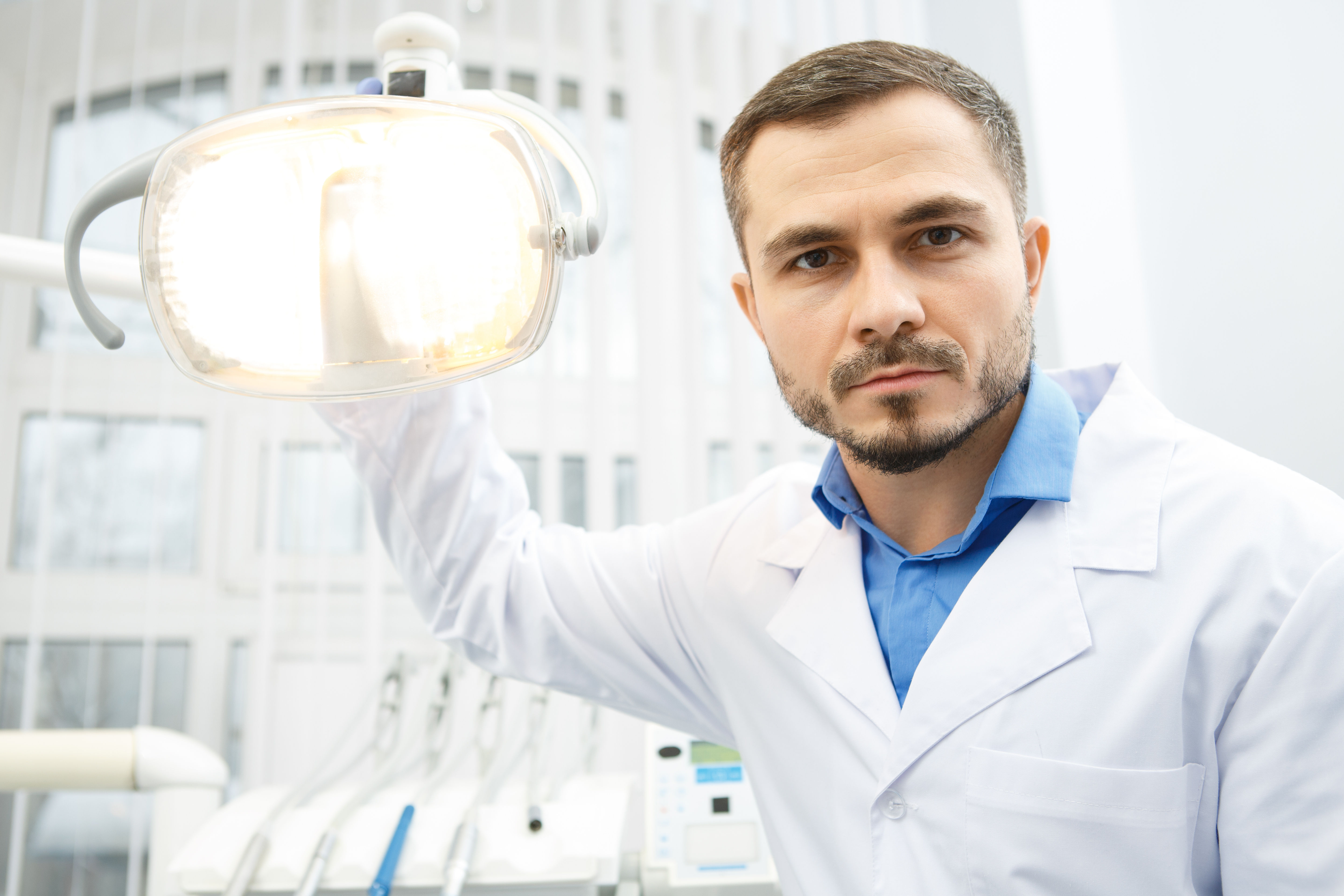 Male Dentist Light Nestor